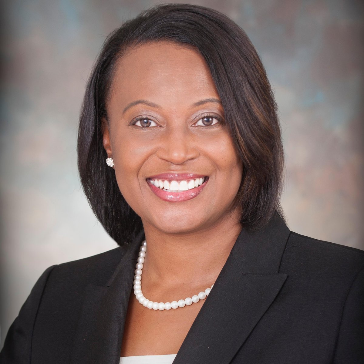 ivypacdotorg's tweet photo. ICYMI: Rhonda Peoples Waters is one of our own!💗💚 An attorney with 20 years experience, Peoples Waters is #PiChapter made and is a candidate for judge in Duval County Florida. #HBCU #DivineNine #Divine9 #D9 #WatchTheYard https://t.co/kn5uyYDNxs https://t.co/mYhWVvHh6O
