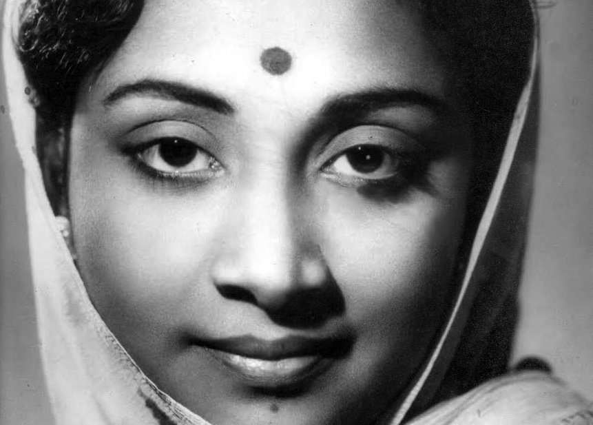 THREAD20 July 1972 saw the untimely demise of singer-extraordinaire  #GeetaDutt at the young age of 41. But her tragically short life hasn't made the slightest dent in her lasting legacy as one of our greatest & most versatile artistes. Let us revisit 12 of her best songs! 1/n