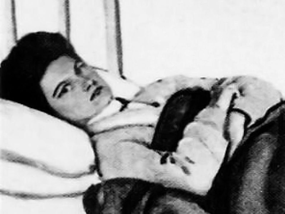 biopsychpod's tweet photo. Today Jordan tells the story of Mary Mallon, better known as “Typhoid Mary.” An Irish-born woman who immigrated to the US in 1900, Mary was an asymptomatic “super spreader” of typhoid fever. #biopsychosocial #typhoidmary #wearadamnmask #truecrime #truecimepodcast #ladypodsquad https://t.co/yF7hyjvOu8