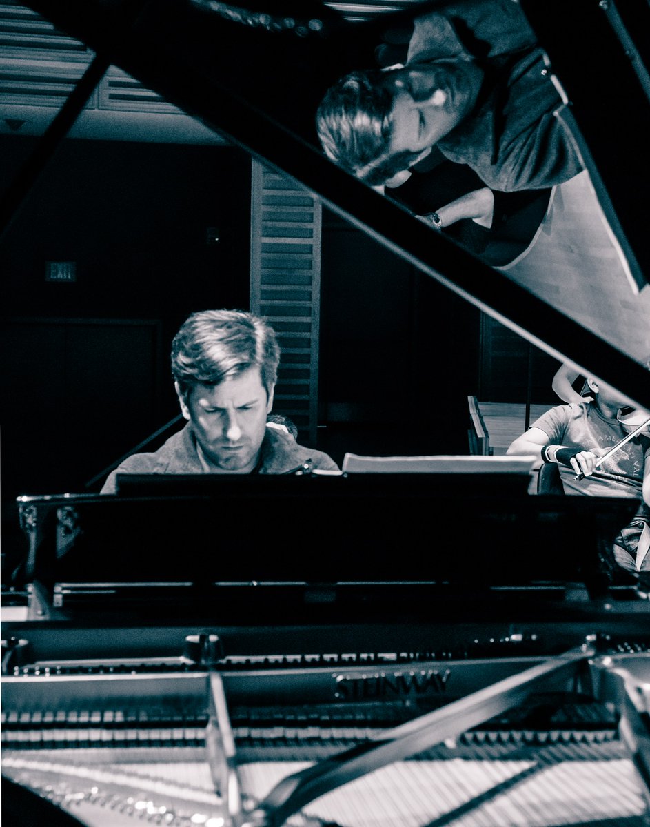 MiamiSymphony's tweet photo. When you make music from the heart, you become transparent and real. You truly captivate your audience and connect with them in a deeply emotional way.
#InThePicture: Ciro Fodere
@ArshtCenter
Photo by: Nick Norwood
#MiamiSymphony #EduardoMarturet #Concerts #Nonprofit #Arsht https://t.co/IMafOzeOKR