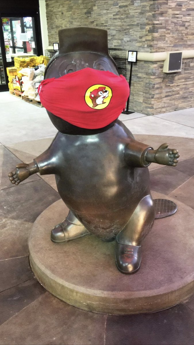 JadeWeird's tweet photo. Idk why but I thought this was hilarious @bucees #onlyintx https://t.co/lrsoKuM8Mv