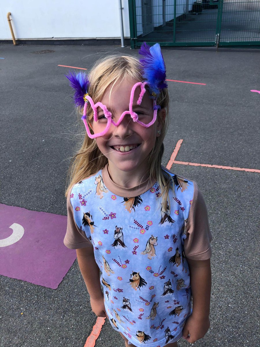 MissCollingsSPS's tweet photo. We have been feeling very creative today. Check out these fantastic sunglasses! @SPSPlymouth @boon_mrs @KempsterMrs https://t.co/CP177FxJ92