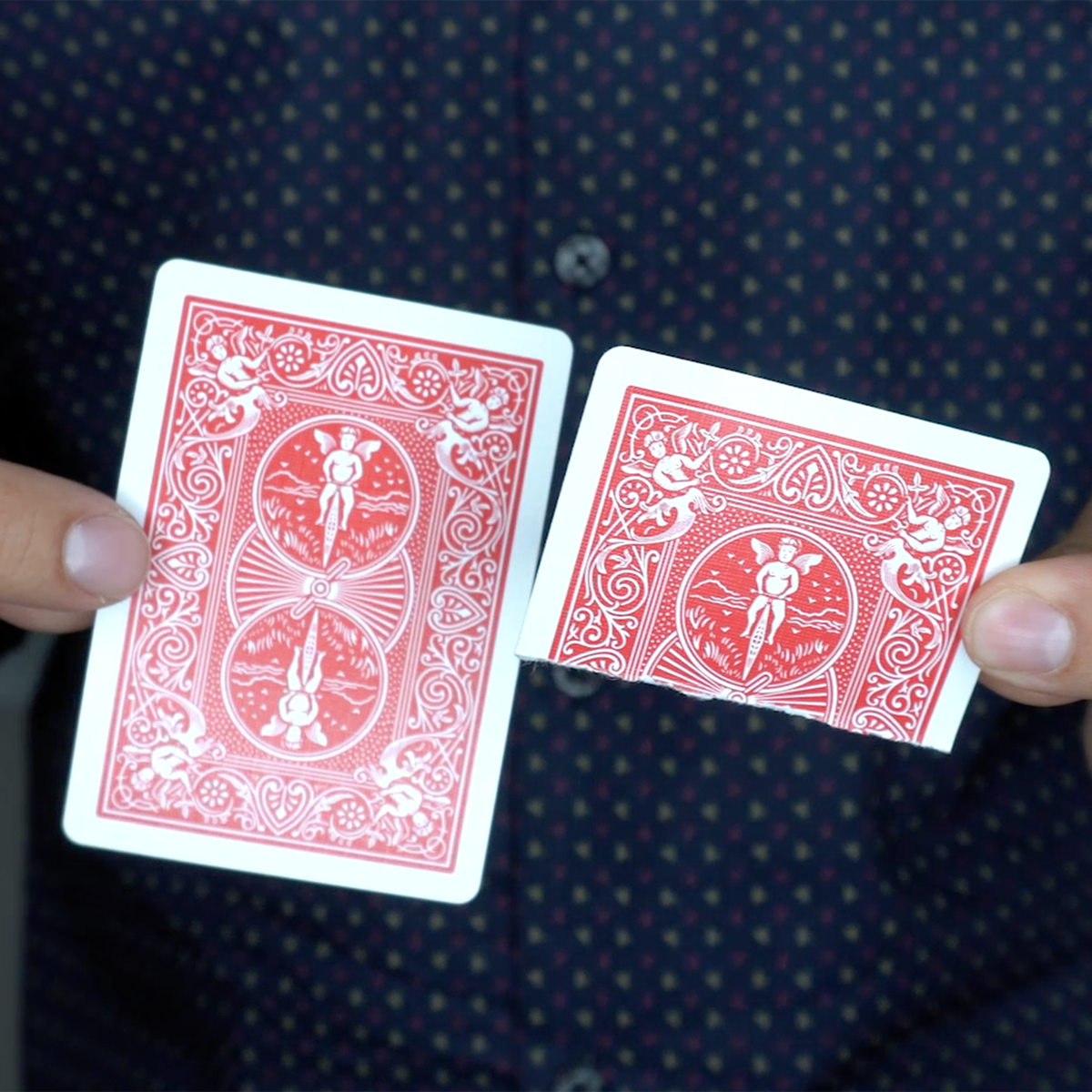 bicyclecards's tweet photo. ♥️♠️♦️♣️ Card Class: Episode 8
Learn The Rip Change on officialbicycle on IGTV @ https://t.co/LpBNndlzMt
#BicycleCards #USPCC #playingcards #collector #cardmagic #learn #cardistry #sleightofhand #collector #flourish #watch #cardist #CardClass #colorchange #magic #magictricks https://t.co/lIGW7IGi9y