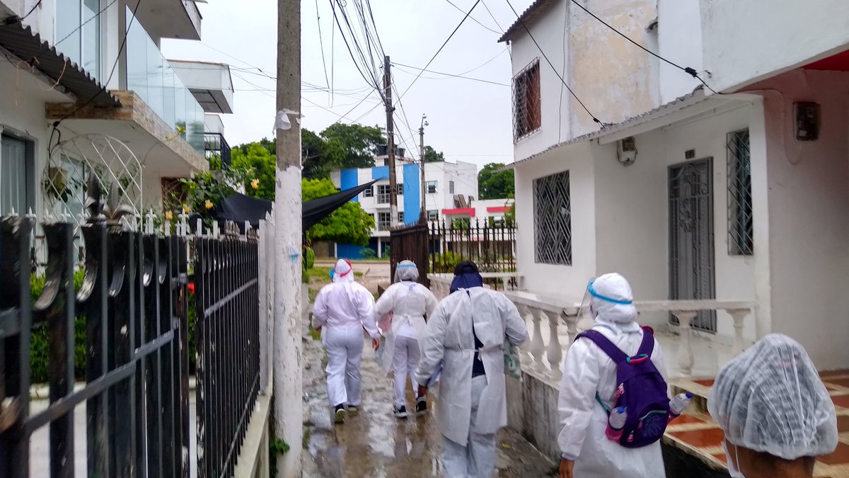 SucreUnidos's tweet photo. #UnidosPorSucre A pesar de la lluvia, desde temprano nos encontramos en las calles de Sincelejo, con todo nuestro equipo de trabajo. Las EPS Unidos Por Sucre. 
@MinSaludCol @Supersalud @GobSucre @alcaldiasljo https://t.co/0gAhI96xZS