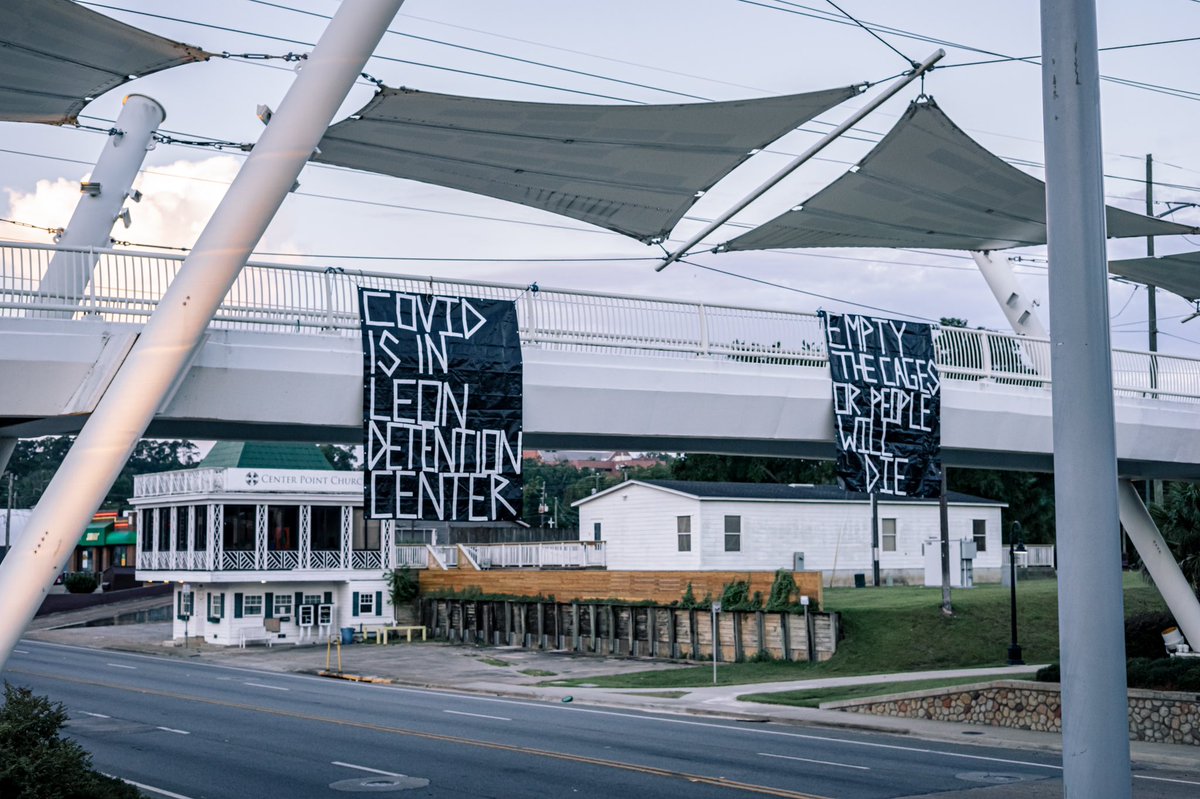 saskiyasoul's tweet photo. Seen today in Tallahassee, Florida. 
There’s an outbreak in Leon County Detention Center.The lives of people loved and cared for are at risk.Inmates who tested positive are only being given Tylenol and Gatorade to combat a deadly virus.Not only is this an injustice, it’s inhumane https://t.co/bqKIV3NWrp