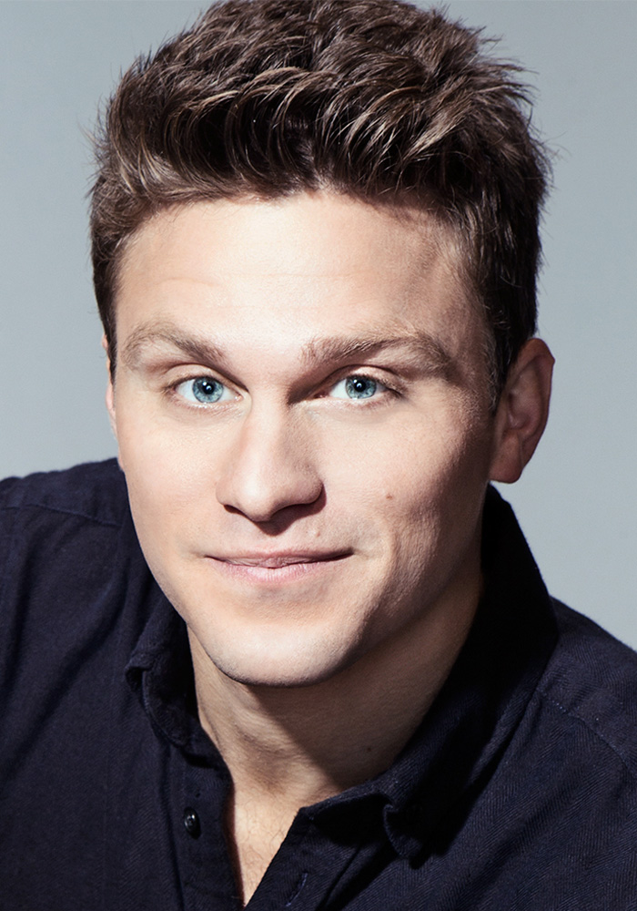 TelefilmSpoiler's tweet photo. BIG LEAP news: Inizia a formarsi il cast della nuova #serietv #BigLeap !

https://t.co/oFa1fHUXDg

#JonRudnitsky #SimoneRecasner #TeriPolo 

@TeriPolo1 https://t.co/ItP4O3HiC2