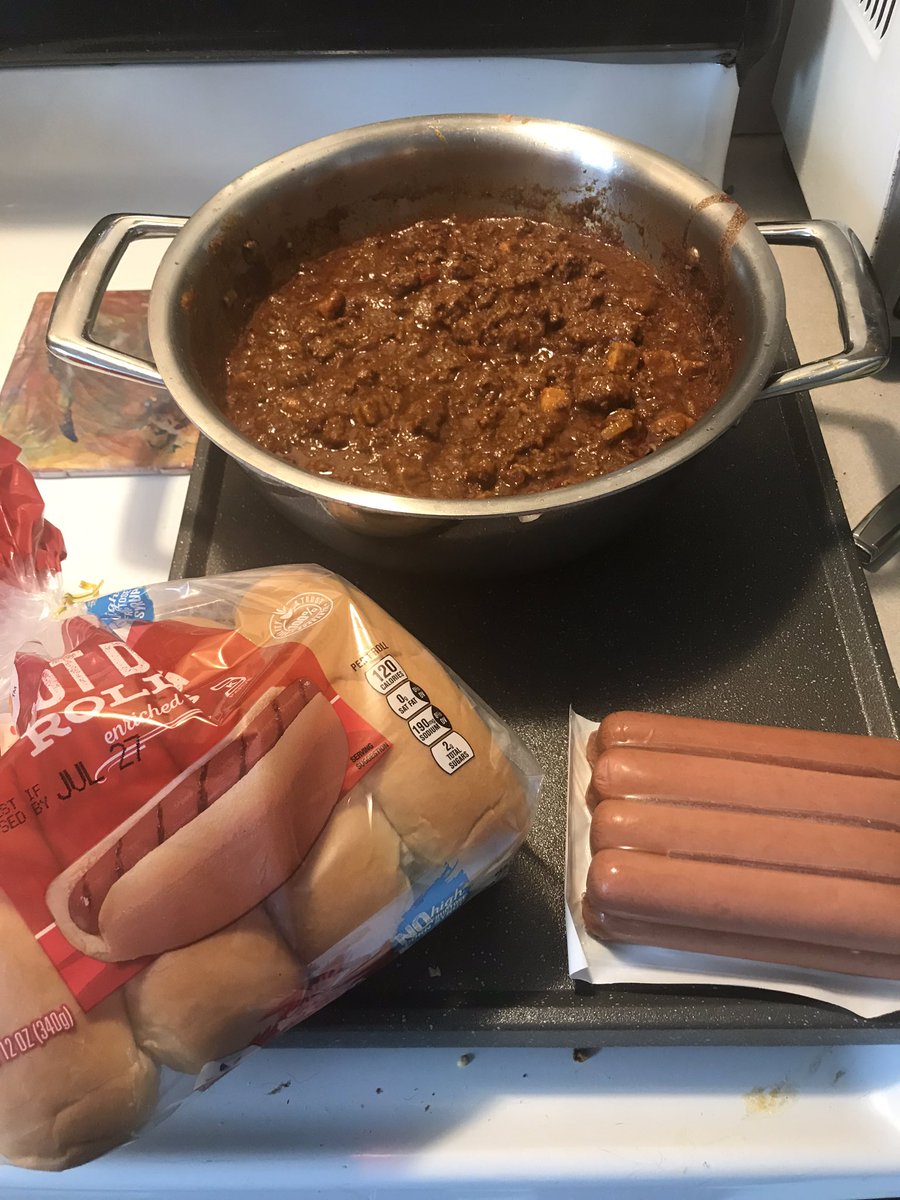 neteamen22's tweet photo. ChiliDogs are getting fired up for tonight! Let’s go Dogs! #nvbl #chilidogs https://t.co/B5o52oeu7p