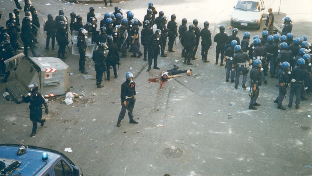 cinque_gi's tweet photo. Ragazzo.
#CarloGiuliani #G8Genova #CarloVive https://t.co/zbChhu5yxc