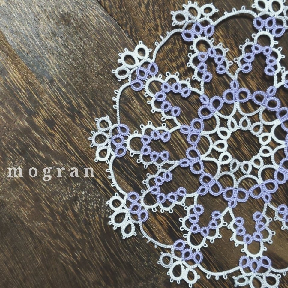 Mogran アメブロを更新しました つくってみた 海外のフリーパターン 今日は久しぶりに 箸休めタティンgood の記事です よかったらご覧くださいね ドイリー タティングレース Mogran 他画像4枚 T Co P5gdh7uaez T Co