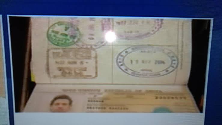 1) Fake Paris engagement:In an interview given her friend claimed that they both got engaged in Paris in Jan 2014 (which even Kangana confirmed later), upon investigation it was revealed that Hrithik was NOT even out of Mumbai during that period.(His passport proves that) 