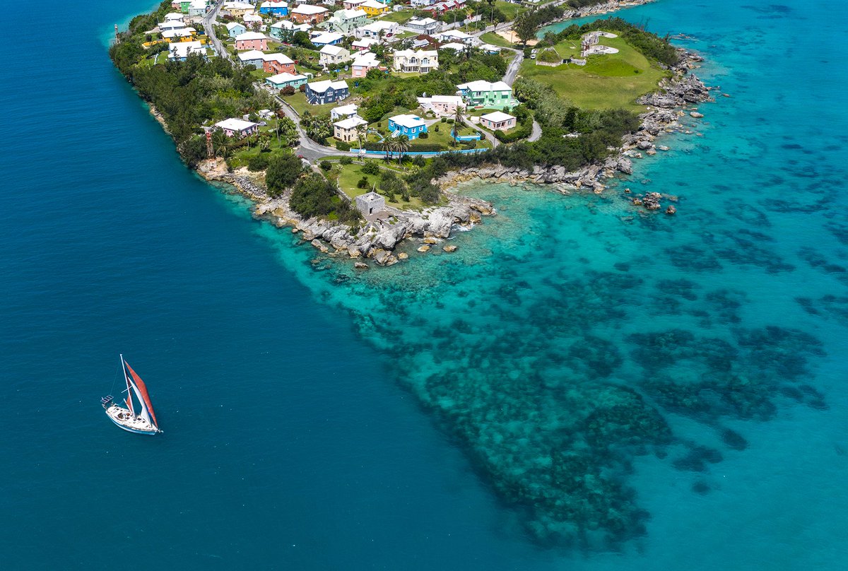 Bermuda's tweet photo. For those who have visited us before, what are a few experiences that first-timers should not miss? #gotobermuda 

📷 : @bda_johnnie https://t.co/UUGecmgsoq