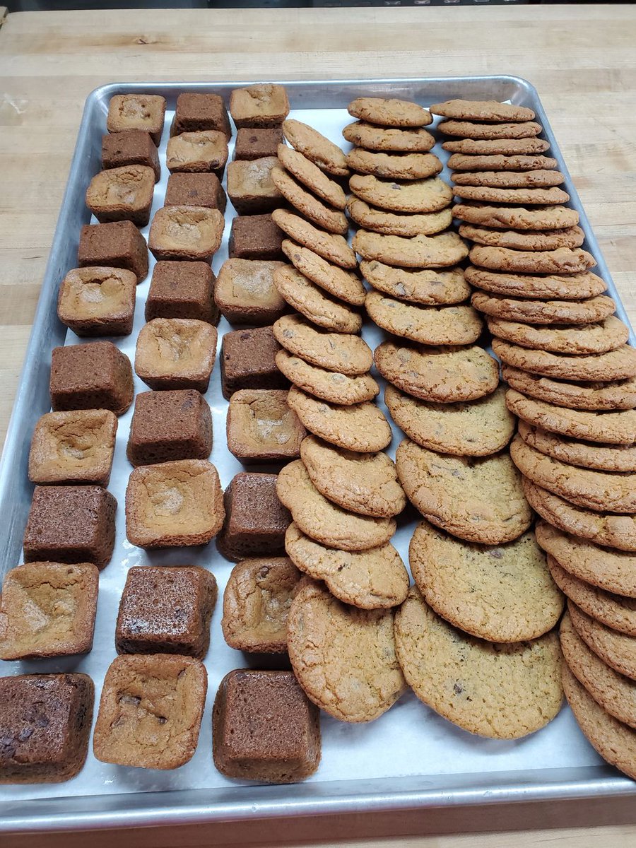ErikaRecord's tweet photo. Testing today in the Baker's Lab! 🤓 

If only "test days" in school involved cookies and sweets like they do for us now😅

#ErikaRecord #ERBaking #ERCares #TestKitchen #Testing #TestBaker #BakersLab #BakeryEquipment #BakingIndustry #Artisanbaker #Artisanbread #Baker #Bakery https://t.co/5joqcUANlh