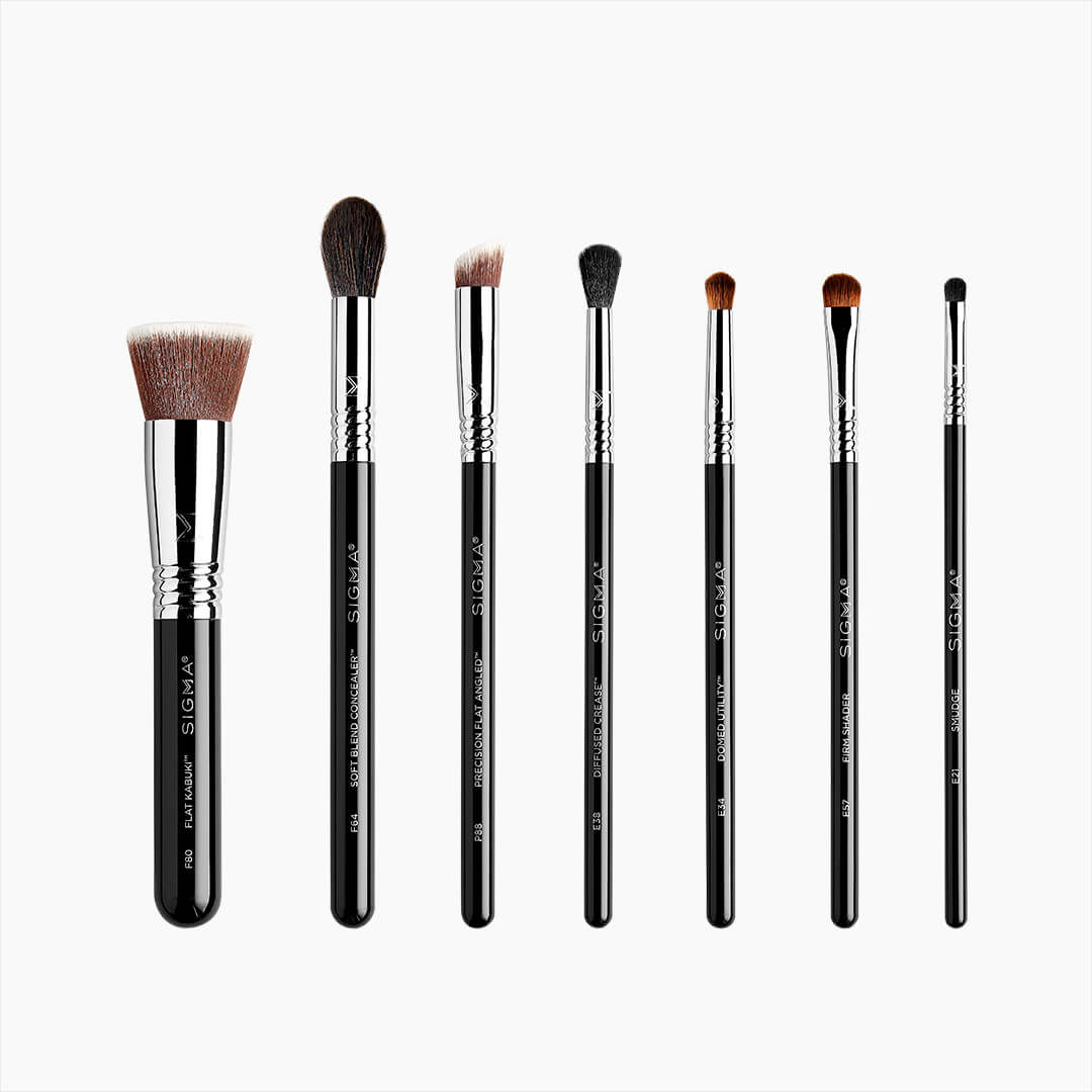 SigmaBeauty's tweet photo. 🚨 #GIVEAWAY 🚨
Sigma brushes are #simplythebest! What's even better is that we are giving away of our Best of Sigma Brush Sets to 3 lucky #winners!

HOW TO ENTER:
💛 Follow @SigmaBeauty 
💛 Like this tweet
💛 Retweet this tweet
💛💛 Tag your bestie below for a bonus entry! https://t.co/mQeeJbkxEP