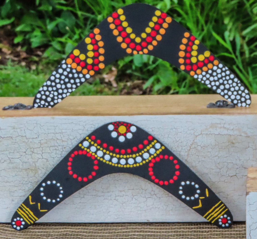 EBTMorlando's tweet photo. Australian Aboriginal art is now brought to you by DIY kits so you can enjoy these activities from the comfort of your home! These DIY kits come with everything you need to make your boomerang, magnet, plaque, or tic-tac-toe game! https://t.co/awflBWNbXT