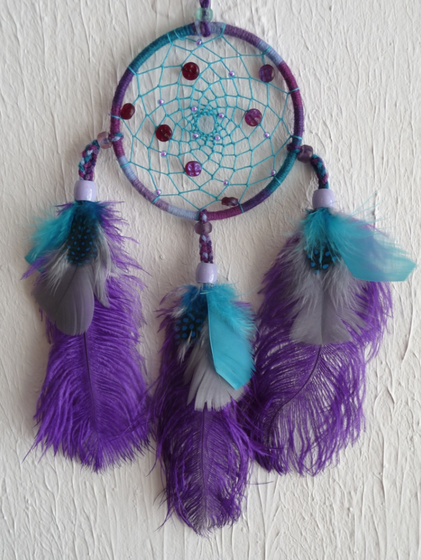 EBTMorlando's tweet photo. Now available as DIY kits to go, students can make dream catchers from the comfort of their home! We provide a hand-wrapped leather base and all other supplies to decorate and embellish your custom dream catcher! https://t.co/6h9UqQz7RB