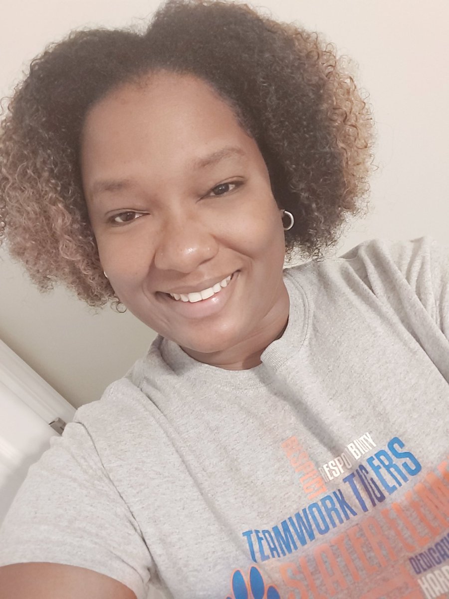 MsNolanMedia's tweet photo. Ready for an exciting new year @SlaterPBSA!  #chooseslater #choosepurpose https://t.co/KB1y47GdMY