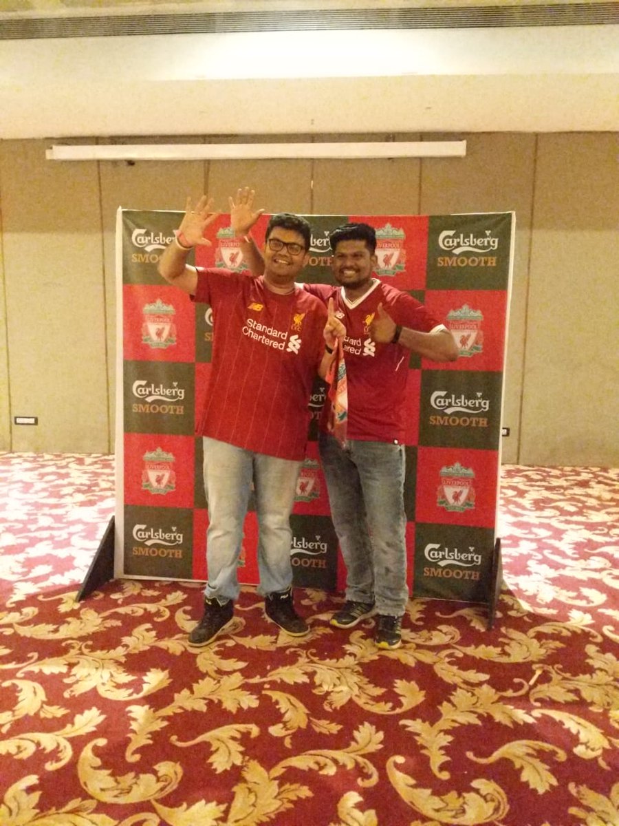 schneifooty's tweet photo. @StarFootball Cut my veins open and I bleed Liverpool red!!! #HeroFanMoment
#COYR #YNWA #LFC #CHAMP19NS https://t.co/DV4KDvnh7i