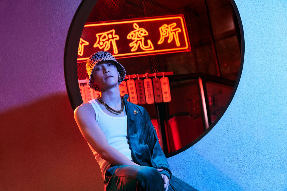 lay_studio's tweet photo. We want to know what your favorite song is off the album from @layzhang! #LIT_LayZhang #IamLIT #WeAreLIT 

LINK TO STREAM ➡️ https://t.co/OEsnnDghDe https://t.co/2TIOxCCW6C