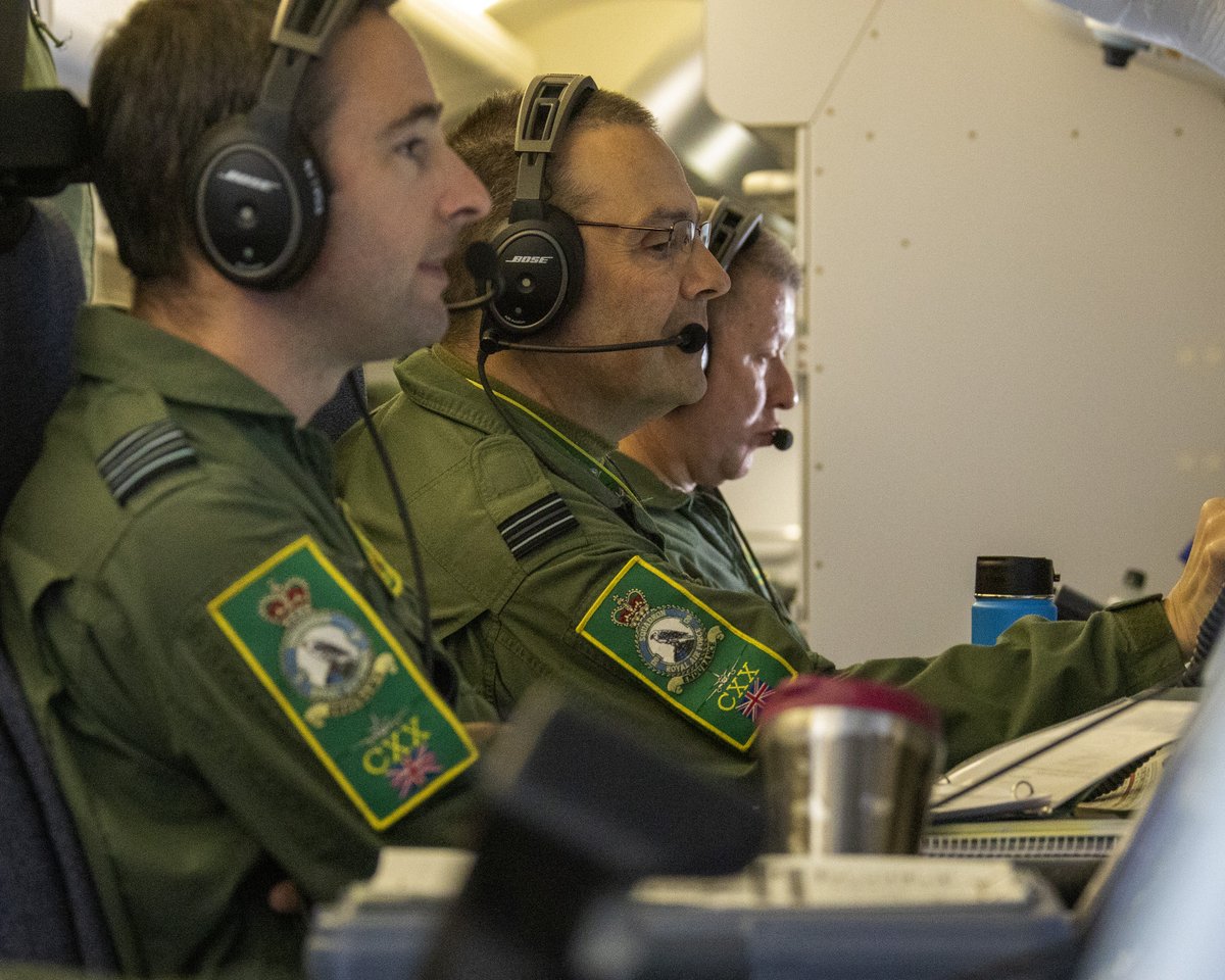  These photos are from a training mission. Crews are being put through their paces by the 54 Squadron Operational Conversion Unit.  Weapons Systems Operators & Officers are being shown how to manipulate the 5th generation sensor suite onboard the P-8A.  #MPAMonday 4/4