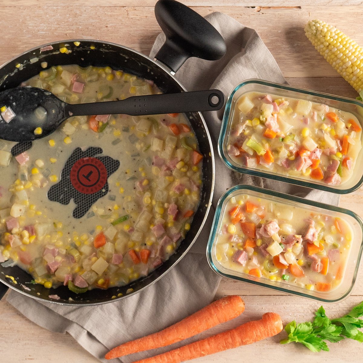 Tfal_Canada's tweet photo. Got some veggies and a can of chowder?
Just like that, your next affordable #MealPrepMonday meal. https://t.co/JSw6wMmwAF