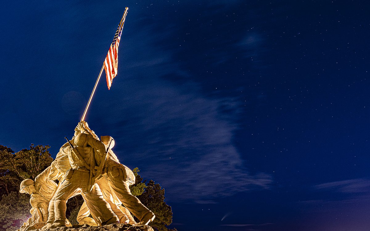 MCB_Quantico's tweet photo. Have you been watching for the #NeowiseComet?
One keen photographer, Gunnery Sgt. Christopher Naff,
snapped these super photos last week, on #MCBQ.
Though the Iwo Jima Memorial Statue dominates one of the shots, the comet is visible in the bottom center. @NASA @USMC @DoDNews https://t.co/uqTwd2y8eJ