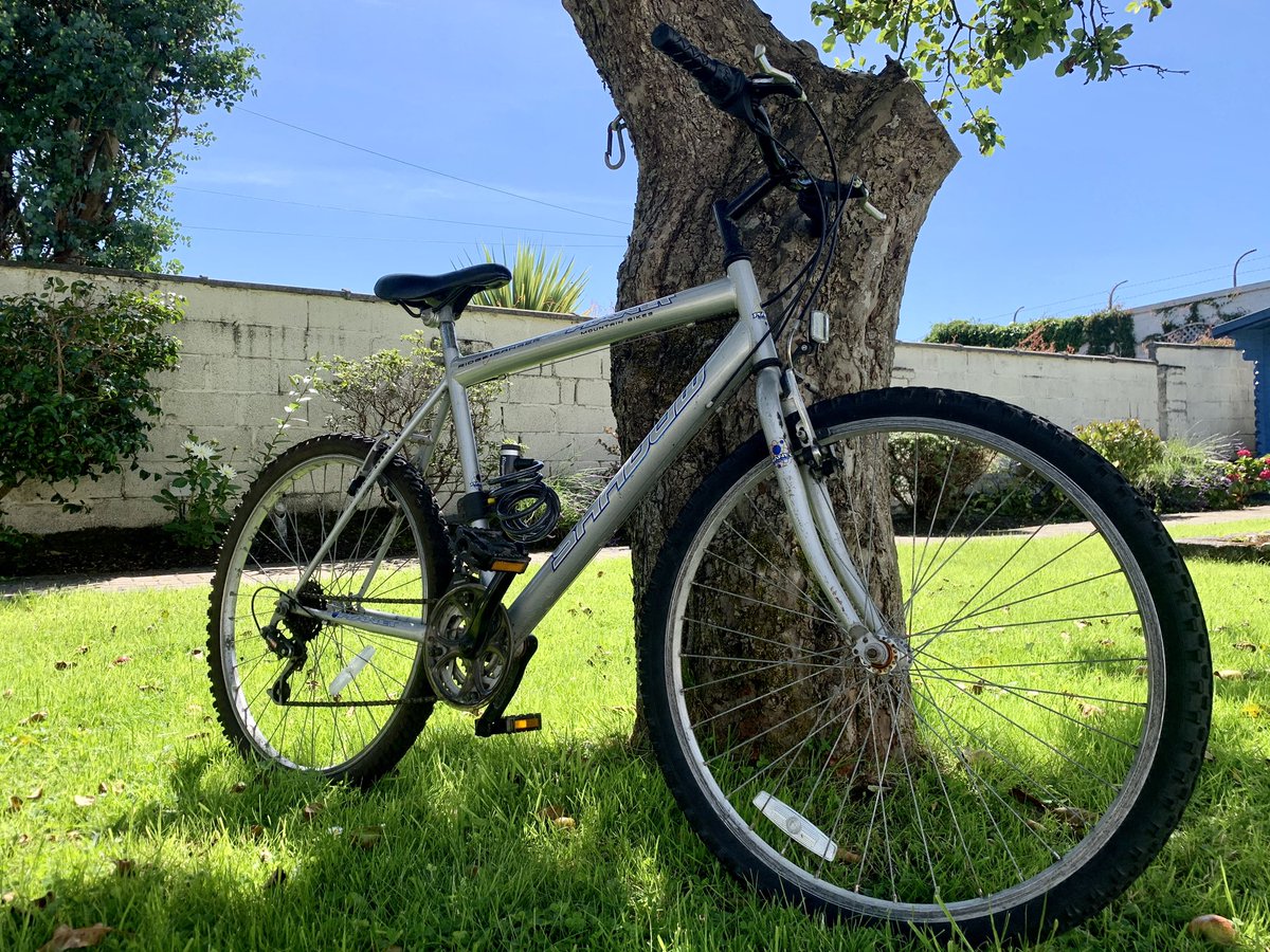 UniOfGalwaySU's tweet photo. Day one of #CycleLocal and Silver Shadow has enjoyed a spin in the sunshine βοΈ π²
You can still sign up to take part and win prizes for cycling over the next 3 weeks on https://t.co/Rpc5Fdi9X8
#NUIGalway #teamStrideOfPrideOnWheels #cycling #Galway https://t.co/nAVtfPEny7