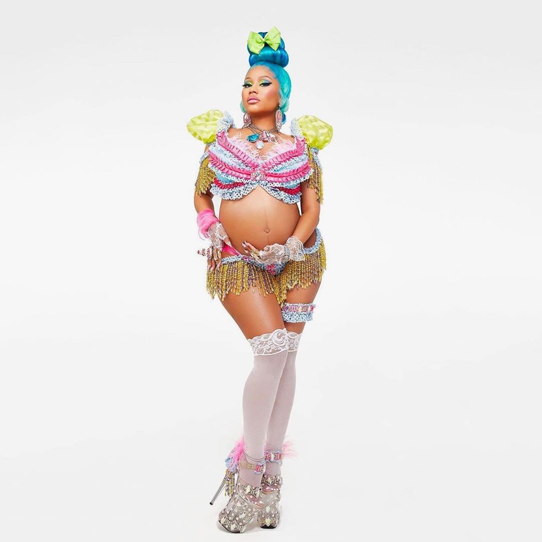 redboyfr's tweet photo. 💥 Nicki Minaj vient d’annoncer qu’elle est enceinte. Avec son mari, Kenneth Petty, ils attendent leur premier enfant. https://t.co/q587lhIK09