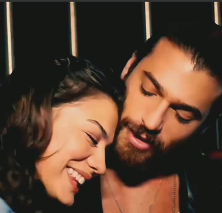 JoanneH_25's tweet photo. @erkencikusworld @canyaman1989 @dmtzdmr Love both of you always!! Each smile, gesture, look and expression of the heart cannot be hidden! Love and support from Trinidad and Tobago ♥️ 🇹🇹 https://t.co/5Pd7M1fbqy
