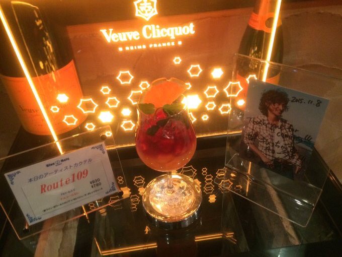 azukiAkisama's tweet photo. #BlueNoteNagoya #ブルーノート名古屋
この会場だからこそ感じる、
洗練された音、空間に魅かれて🍸✨
ポップス中心に、回数も少ないくせにちゃっかりブルーノート会員になったり😆
ここでいつか #徳永暁人 さんのLiveを見たいという夢が、ソロLive #Route109 でかなった時には感激でしたね🥺🥺 https://t.co/FmDxcj1CVA
