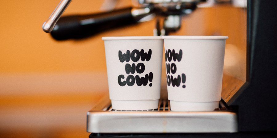 jackweber59's tweet photo. Oatly maakte havermelk big business, en krijgt nu 200 miljoen van de Rabobank en Oprah Winfrey https://t.co/3g9U6HrDVm https://t.co/HFMNzxxFhh