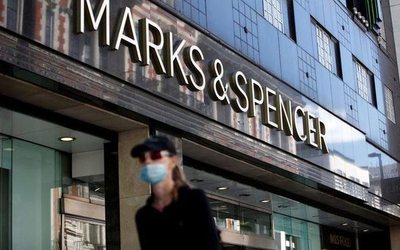 FNW_FR's tweet photo. Marks &amp; Spencer va supprimer 950 emplois https://t.co/9WacK8xFOs https://t.co/te6ivQbaOZ