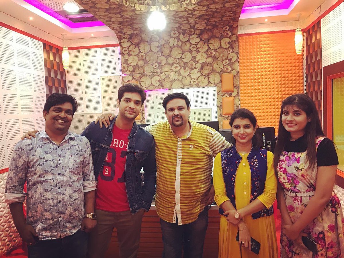 swayammusic's tweet photo. Recorded 2beautiful songs for @tarangtvodisha releasing soon
Amazing composition by #goodli sir https://t.co/s5PJQDtnbc