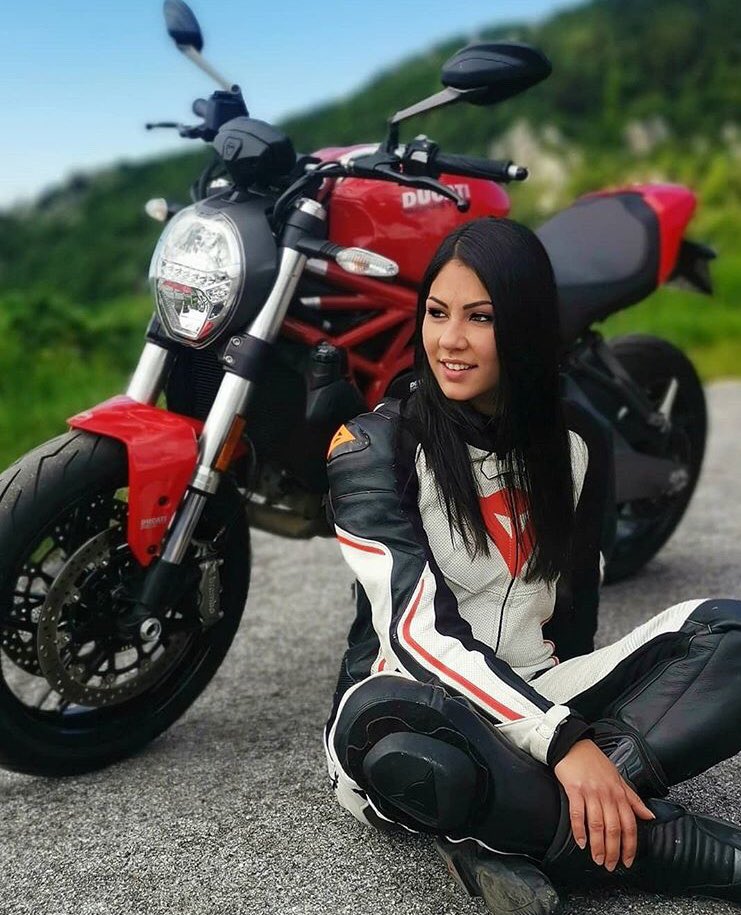 Motardes tweet media