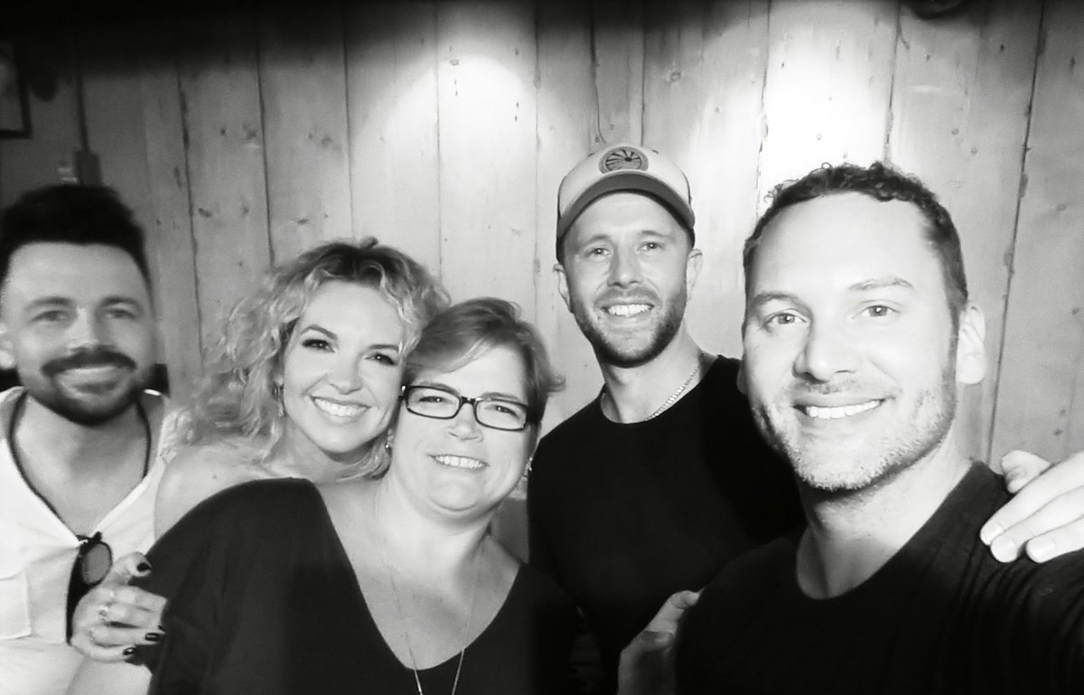 n_e_davis's tweet photo. 1 year ago.
Music. Friends. Travel.
We will get back there.
PS : I miss everyone.
#PBJTour #PBJHTour #PBJHTour2 https://t.co/6rnnI2CeyS
