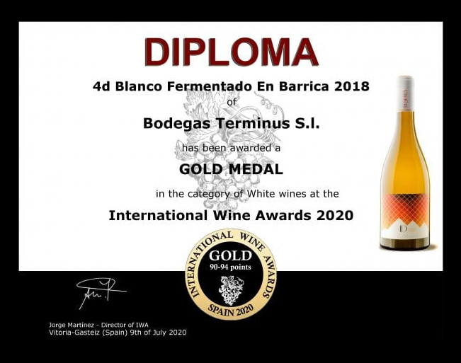distCorMan's tweet photo. Nuestros deliciosos #vinos con 
#dorioja elaborados por @BodegasTerminus siguen acumulando premios. Esta vez consiguen 3 medallas de oro y 1 de plata en el Internacional Wine Awards 2020. Enhorabuena!!!!
https://t.co/4dFrO58AzH
#4dblanco #4dtinto #imagina #meldor https://t.co/58JSpLdyxN