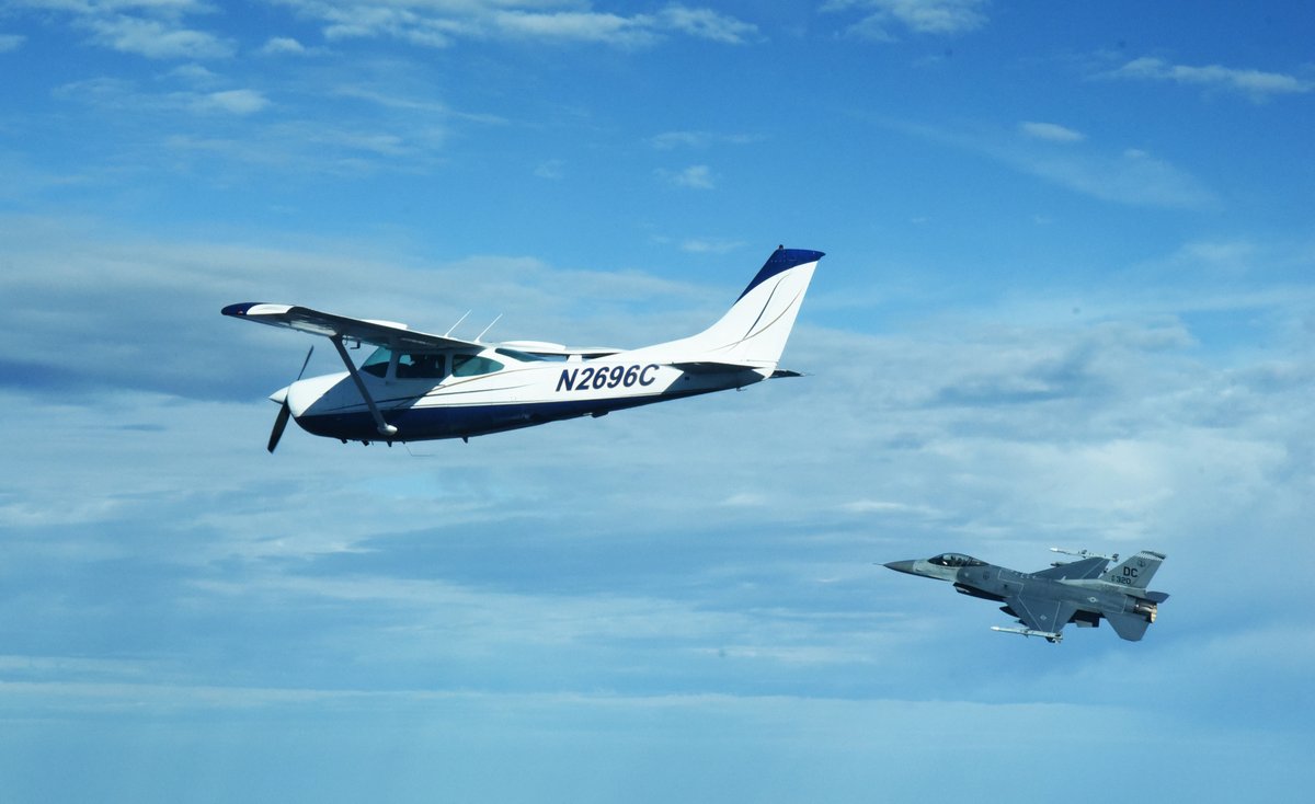 NORADCommand's tweet image. #FalconVirgo is a recurring exercise in the D.C. area that supports #OperationNobleEagle. This training ensures #NORAD forces remain ready to respond to air threats in #NorthAmerica 24/7. #WeHavetheWatch (2/2)