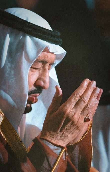 alnassrJ's tweet photo. اللهم أحفظه بحفظك وأشفه شفاءً لا يغادر سقماً وأطل عمره وبارك له فيه يارب العالمين 🙏🏻❤️. https://t.co/GN4dqYJjhN