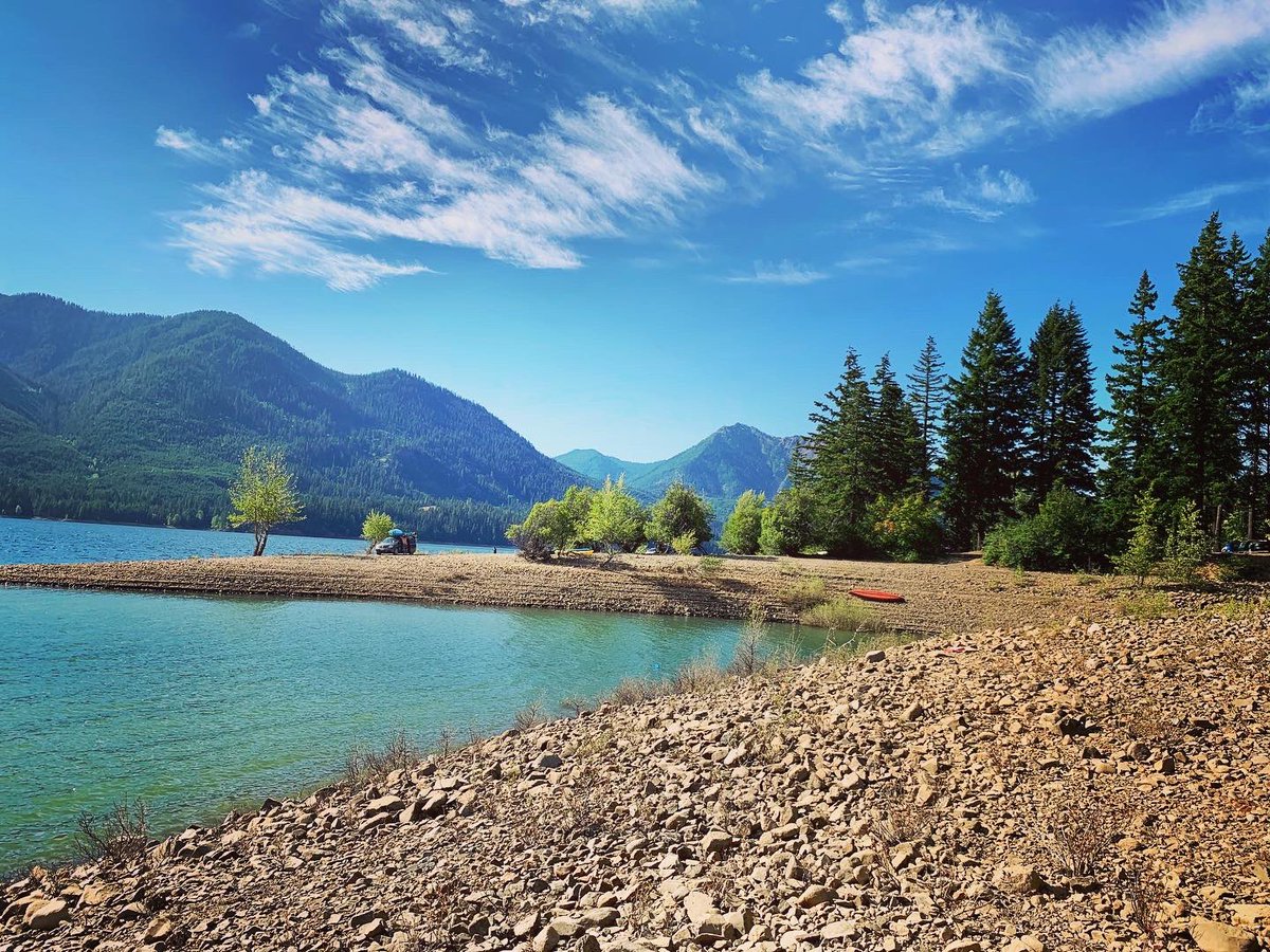 ceciolivos's tweet photo. #cleelumlake #pnw https://t.co/kyhunLOvrt