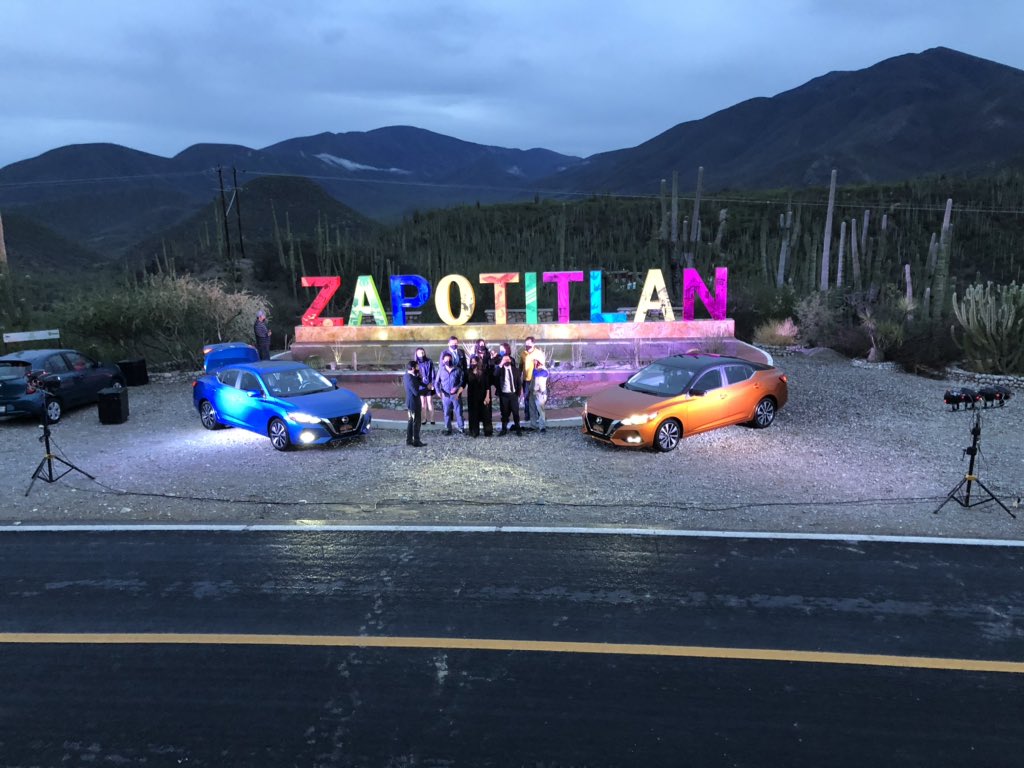 JCleonazul's tweet photo. Hace unos días nos tocó realizar la Presentación del Sentra 2020 en Nissan Tehuacán , una bonita postal 🤘🏻❤️
#Lunes #AzulManagemet #Sentra2020 #Nissan #Tehuacán #Production https://t.co/pkQIPjAuwf