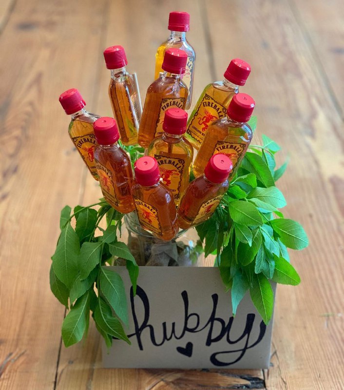 Ready for a hot date. 

ig: danielle.rae.hall