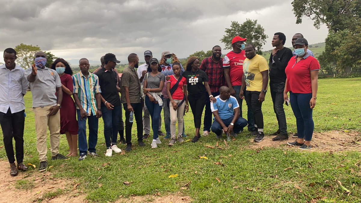 _LoftyInc_'s tweet photo. @_LoftyInc_ ,we sure do know how to unwind...Today,was all fun as we had our Group Team Building Exercise @owonikokofarms...
#TeamBonding #UnwindMonday
#TeamBuilding #LoftyIncTeam https://t.co/lFPN8NxQMy