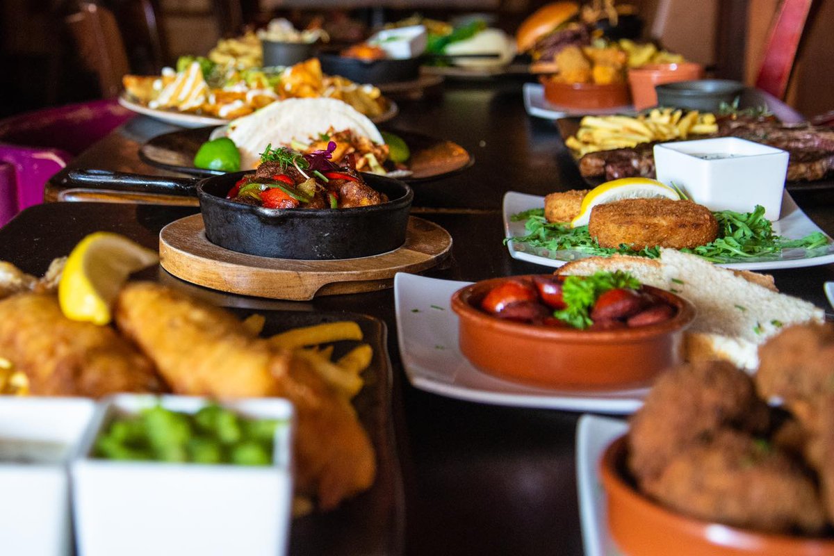 At the moment if you book a table <a href="/TavernCo/">Tavern Co</a> you'll get 25% off your food bill! 🍔🍽️

DIRECTORY 👉 ow.ly/Ut9U50ACSfH