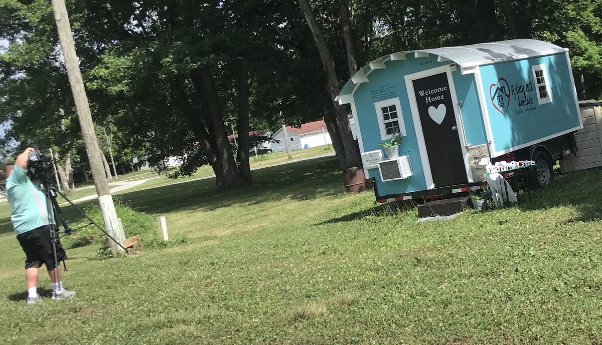 atinyactkindnes's tweet photo. Thank you to @wrtv for sharing our story. Everyone deserves a home! Help us build tiny homes to help prevent homelessness!

Full blog with interview here:  https://t.co/2D0wzRFubN 

#news #tinyhomes #homelessness #ATinyActofKindness #LiveKind https://t.co/yaBfGsXcSm