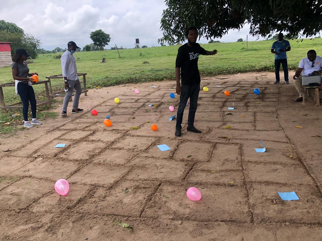 _LoftyInc_'s tweet photo. @_LoftyInc_ ,we sure do know how to unwind...Today,was all fun as we had our Group Team Building Exercise @owonikokofarms...
#TeamBonding #UnwindMonday
#TeamBuilding #LoftyIncTeam https://t.co/lFPN8NxQMy