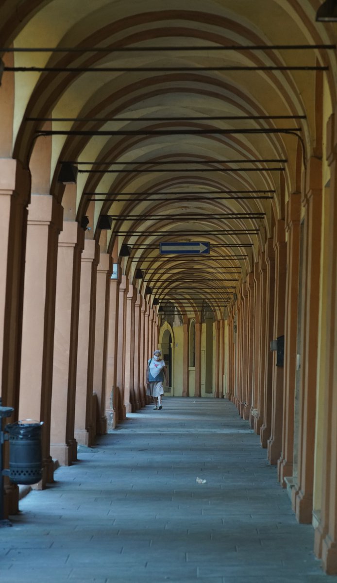 giovannitundo's tweet photo. #Bologna #Portici #ViaSaragozza #Photography
~
#PatMetheny Group - Are You Going with Me? - 1989 https://t.co/7JGz7nGep3 https://t.co/sNwcZG0fyP