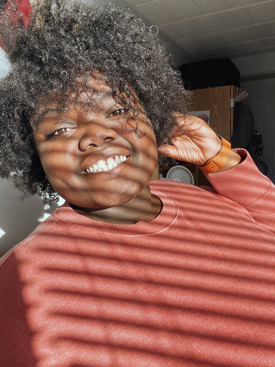 RiderU_SEC's tweet photo. This week’s new member is Love Oluwadare! 😁 Love is a rising junior majoring in biology with minors in psychology and spanish. You can also find her on campus as a CA, Glass Mentor, and a Tour Guide! “I am super excited to be a part of the planning of this year's events!” https://t.co/GBZ63tGdeQ