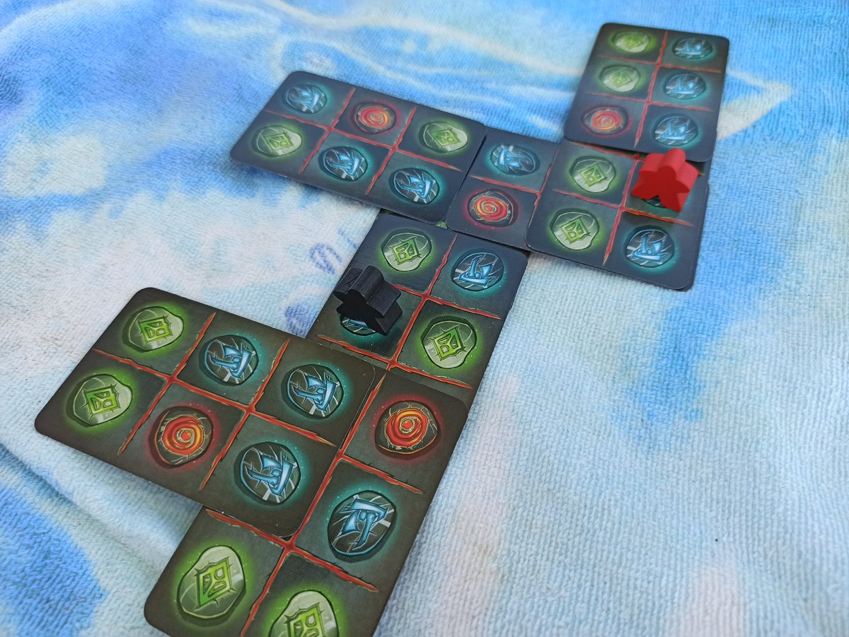 Meniacmedia's tweet photo. Anche sotto l' ombrellone non perdiamo il vizio
#rune #boardgame #giochialmare #giocando #seaboardgames #giochidatavolo #boardgames #nerds #seanerds #nerdy #nerdsclub #boardgamers #funny #nerdsfun #summergames #boardgamenerd https://t.co/JGavDiHUDI