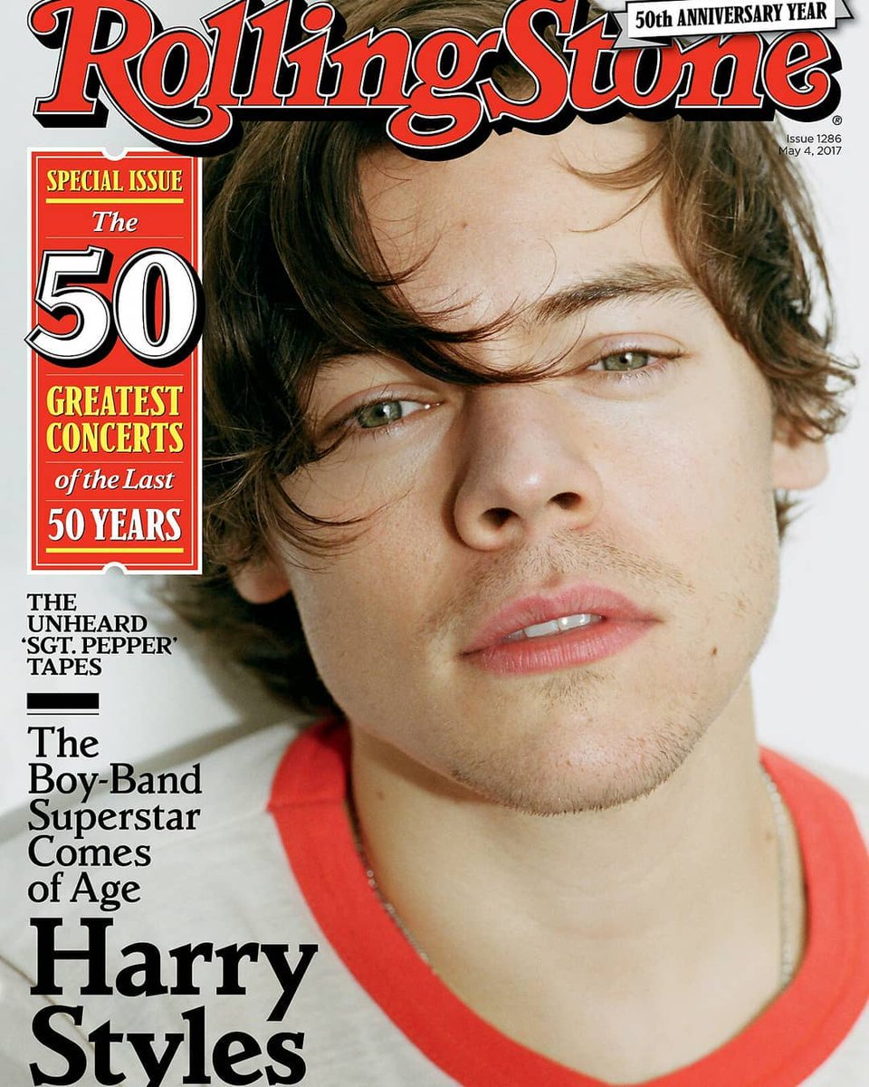 picshs's tweet photo. Harry Styles on some magazine covers. https://t.co/7JaYtpN0rb