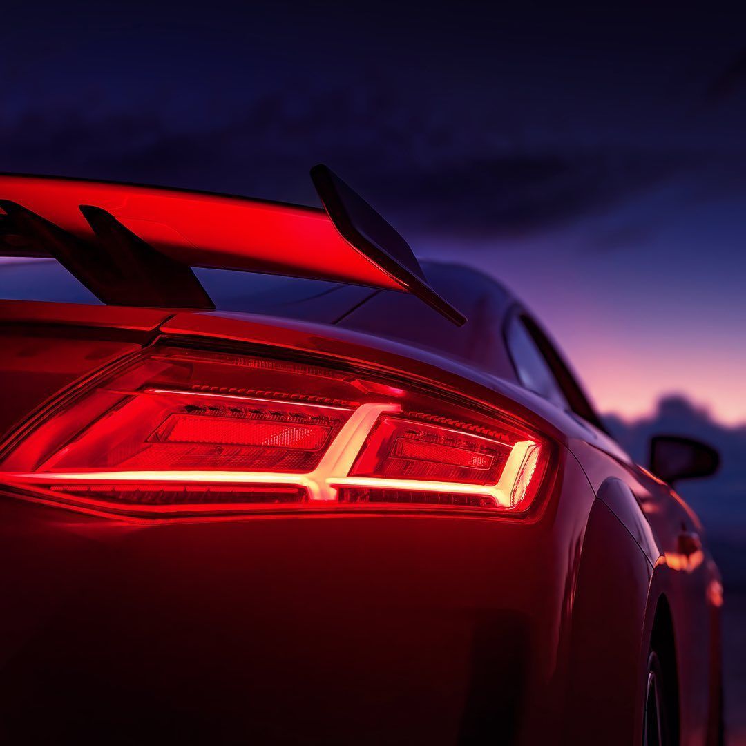 AudiFTL's tweet photo. Spoiler: it wins in the end. 🏁
#SpeedGoals #AudiTTRS https://t.co/UfJj649uiV