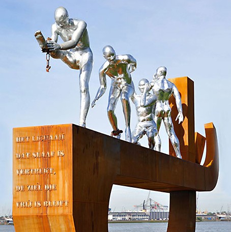 #History010 <a href="/SonyaDias/">Sonya Dias</a> en Jermaine Berkhoudt gaan in gesprek met antropoloog <a href="/FrancioG/">Francio Guadeloupe</a> over actualiteit geschiedenis #Rotterdam #Delfshaven. Kijk woensdag 18u op facebook.com/gedeeldverlede… ism <a href="/delfshaven400/">Delfshaven400</a> <a href="/openrotterdam/">OPEN Rotterdam</a> <a href="/podiumgrounds/">GROUNDS</a> <a href="/RdamFestivals/">Rotterdam Festivals</a>  <a href="/KetikotiRTM/">Keti Koti Rotterdam</a>